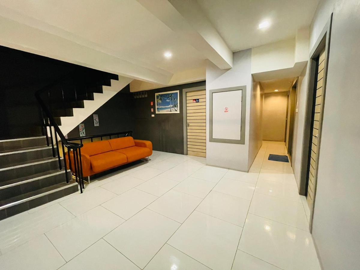 Rabbitel Phuket Hostel Eksteriør bilde