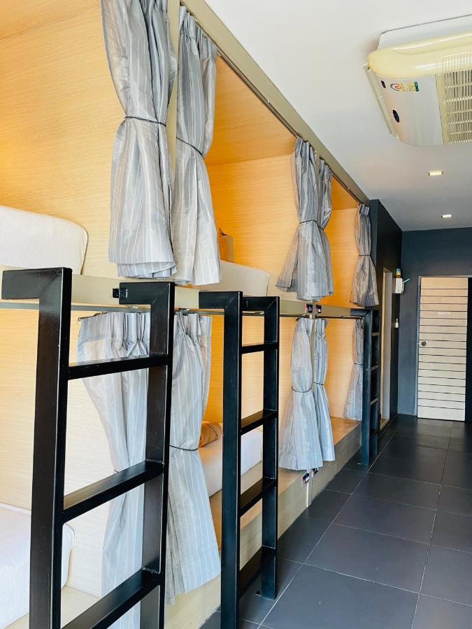 Rabbitel Phuket Hostel Eksteriør bilde