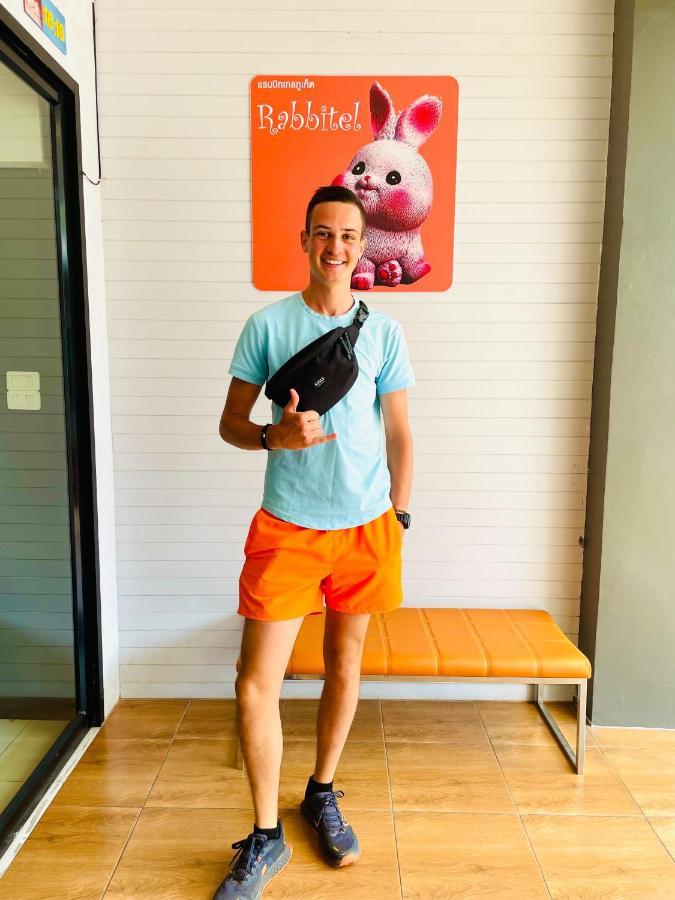 Rabbitel Phuket Hostel Eksteriør bilde