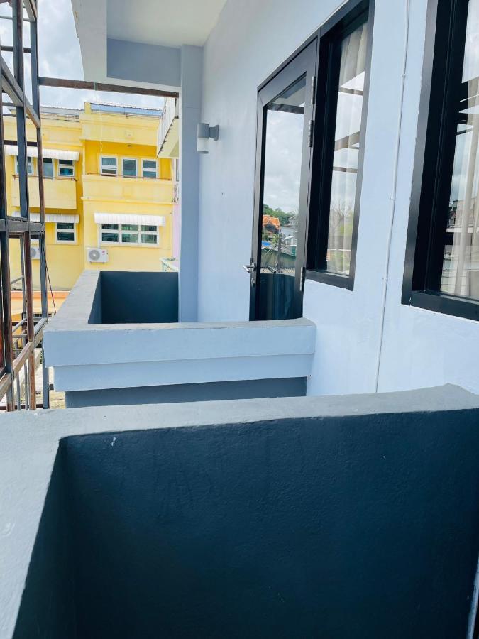Rabbitel Phuket Hostel Eksteriør bilde