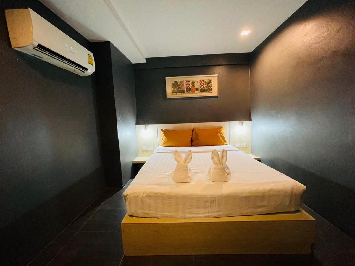 Rabbitel Phuket Hostel Eksteriør bilde