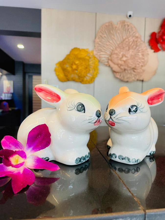 Rabbitel Phuket Hostel Eksteriør bilde