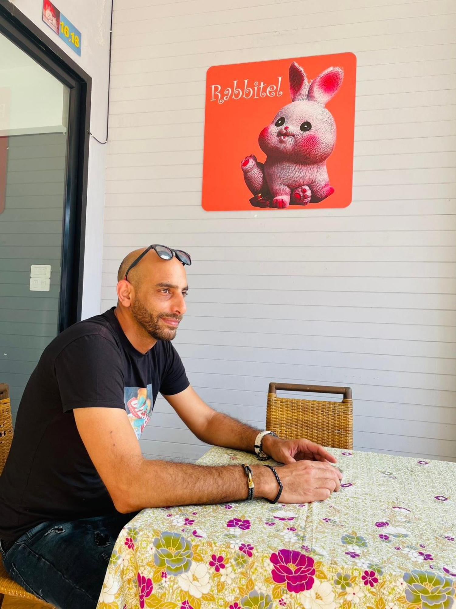 Rabbitel Phuket Hostel Eksteriør bilde