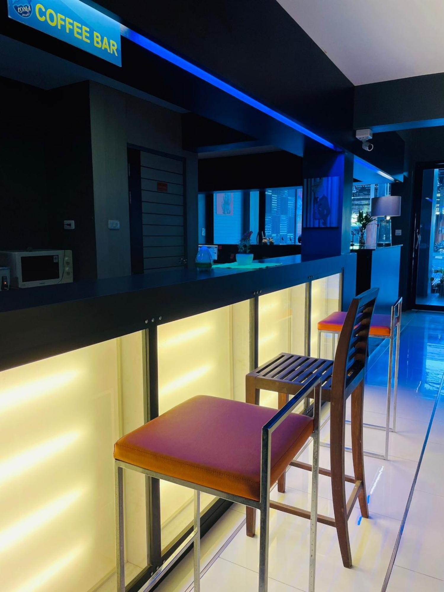 Rabbitel Phuket Hostel Eksteriør bilde