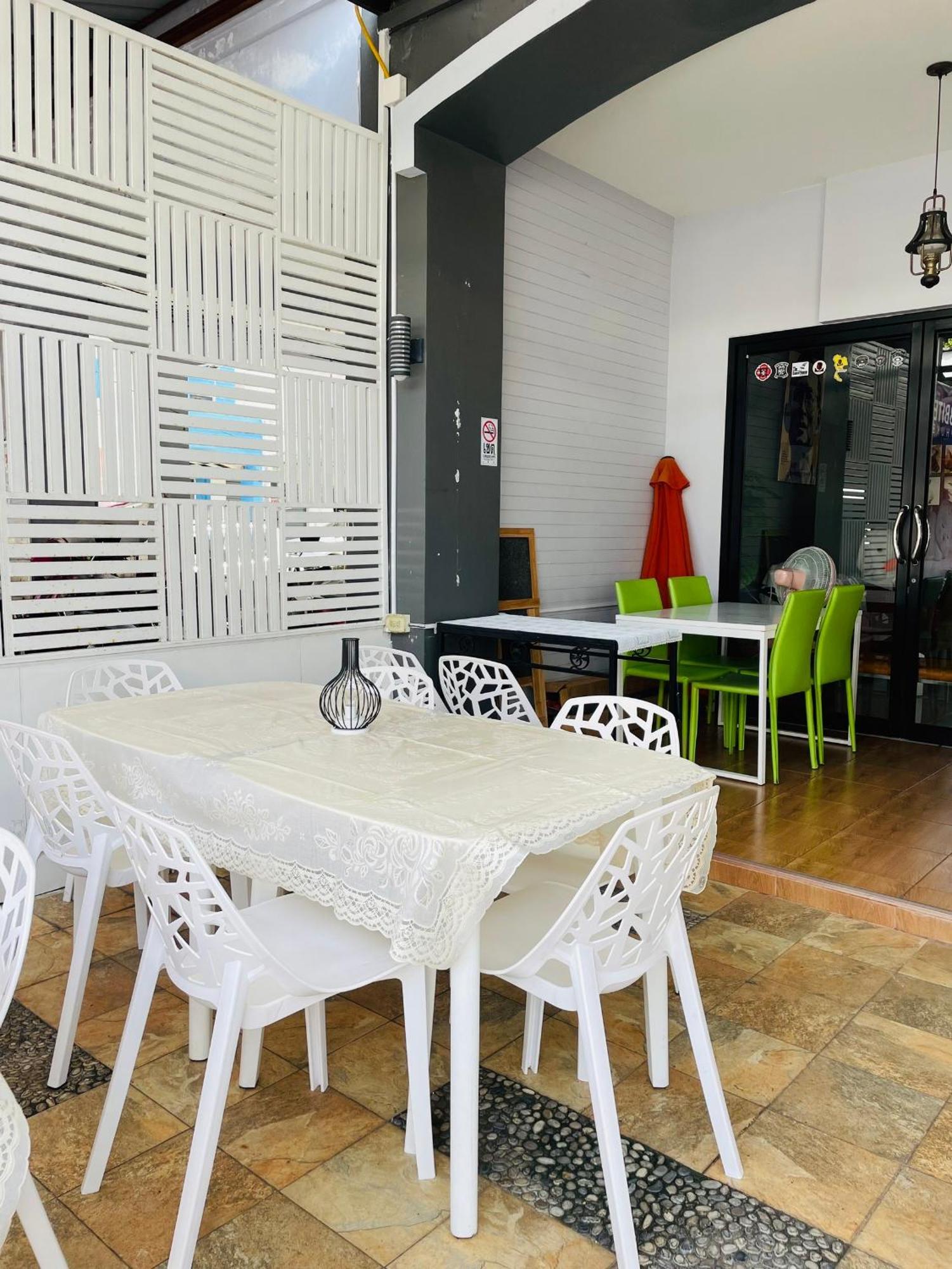 Rabbitel Phuket Hostel Eksteriør bilde